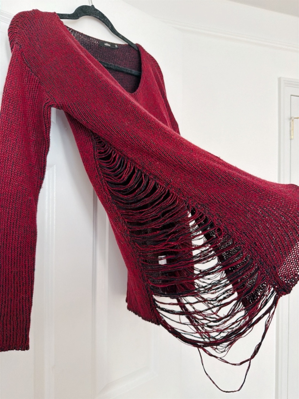 Millau Women's Wine Red Fringe V-Neck Sweater